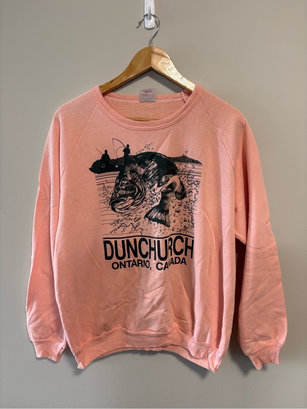 Vintage Dunchurch Ontario Canada Fishing Graphic Sweatshirt Salmon Pink XL